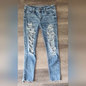 American Eagle Super Stretch Destroyed Ankle Jegging Size 4 Long